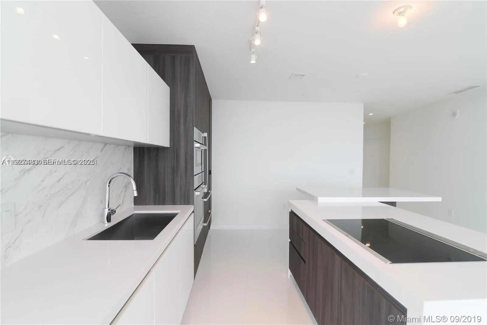 851 NE 1 AVE # 4110, Miami, FL 33132 photo 5