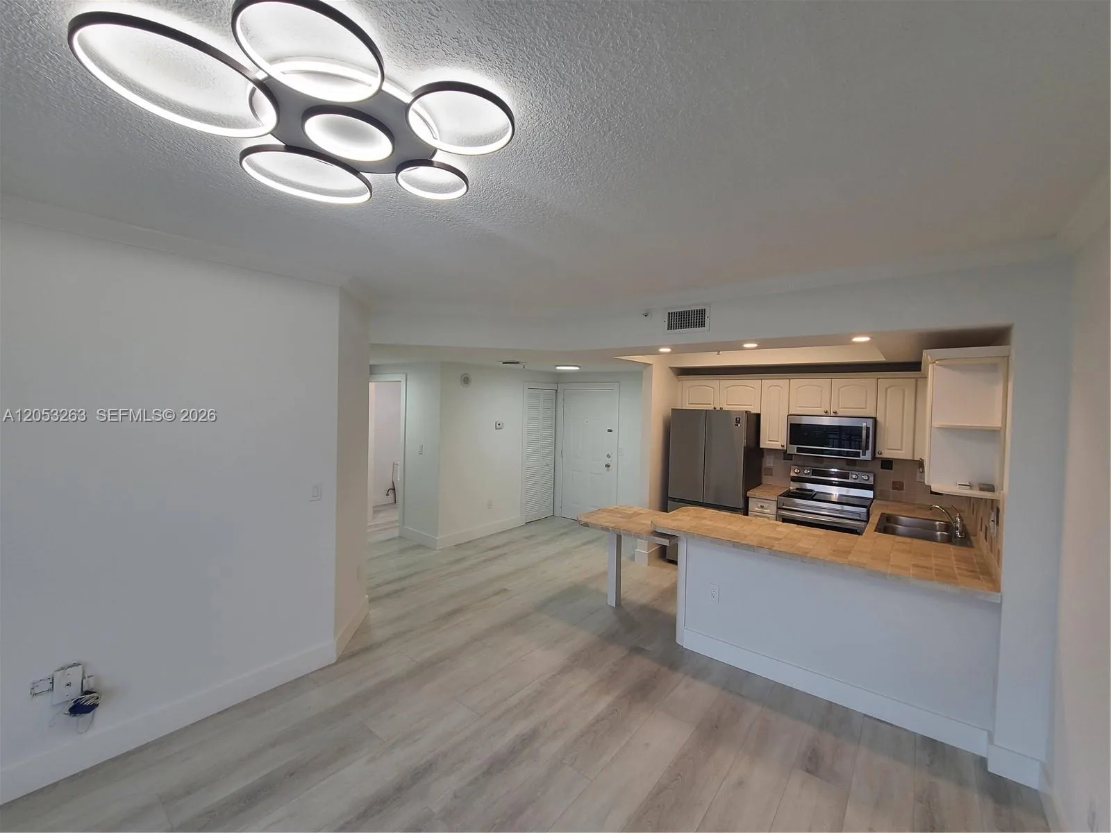 3500 Coral Way # 812, Miami, FL 33145