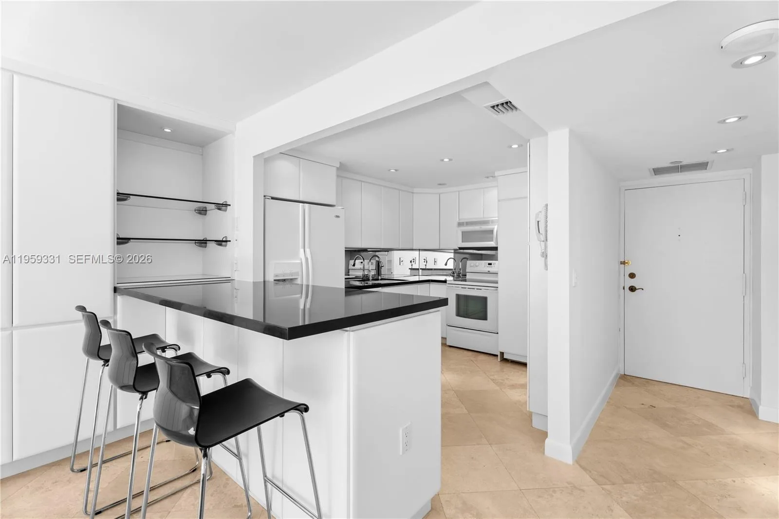 1901 Brickell Avenue # B407, Miami, FL 33129 photo 4