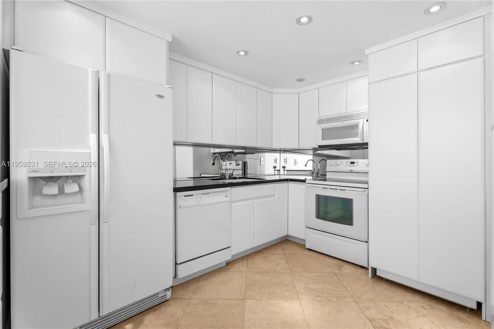 1901 Brickell Avenue # B407, Miami, FL 33129 photo 6