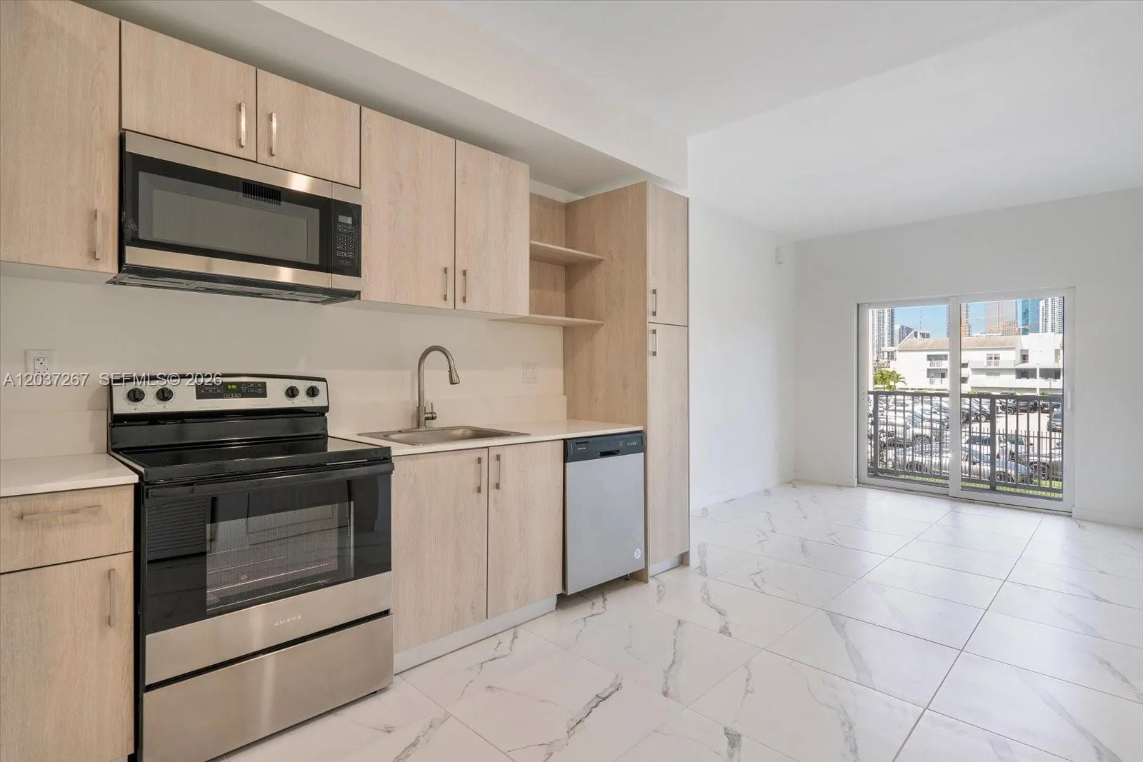 420 SW 7th Ave # 204, Miami, FL 33130 photo 3