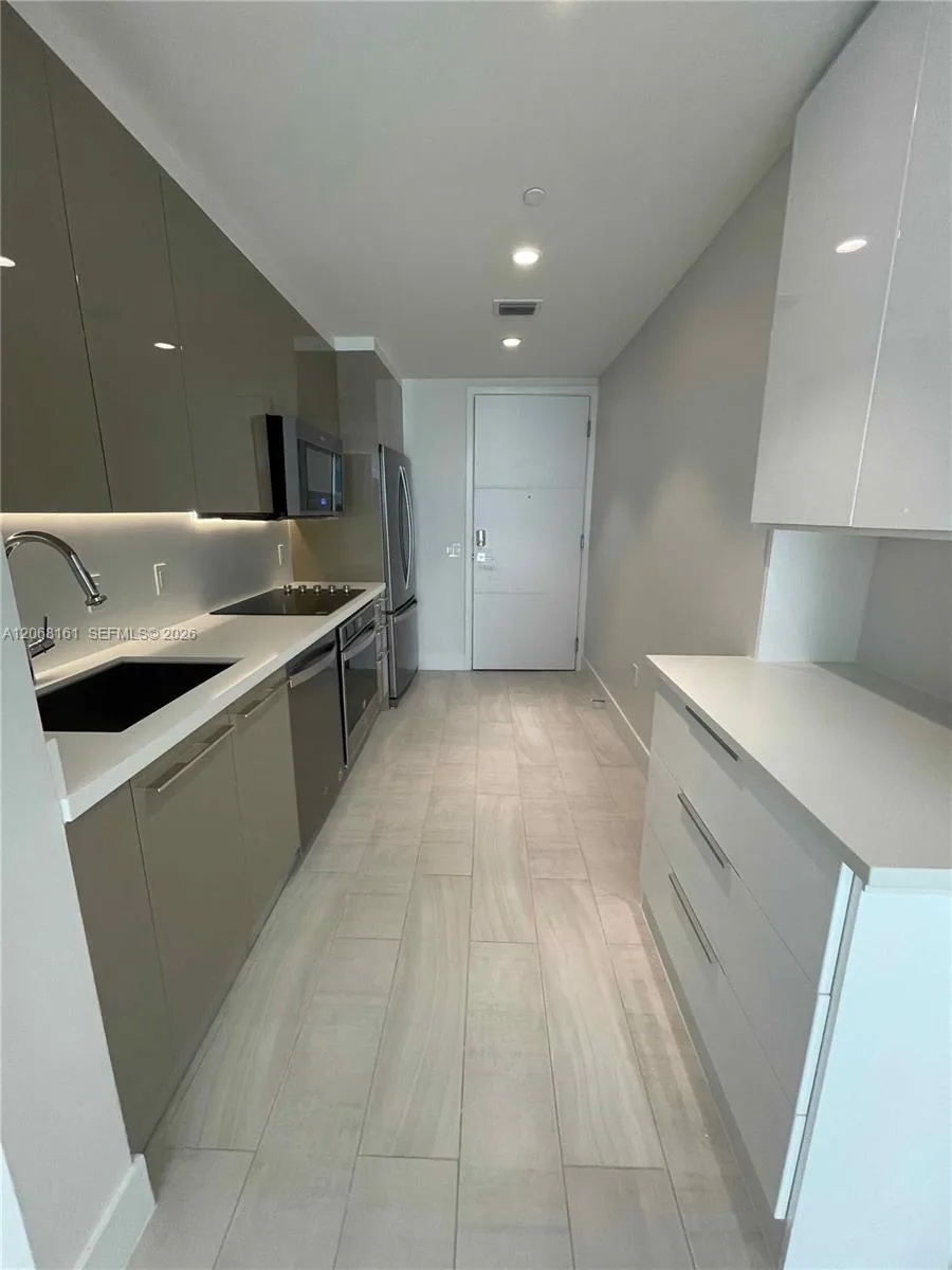 2000 Metropica Way # 308, Sunrise, FL 33323 photo 4