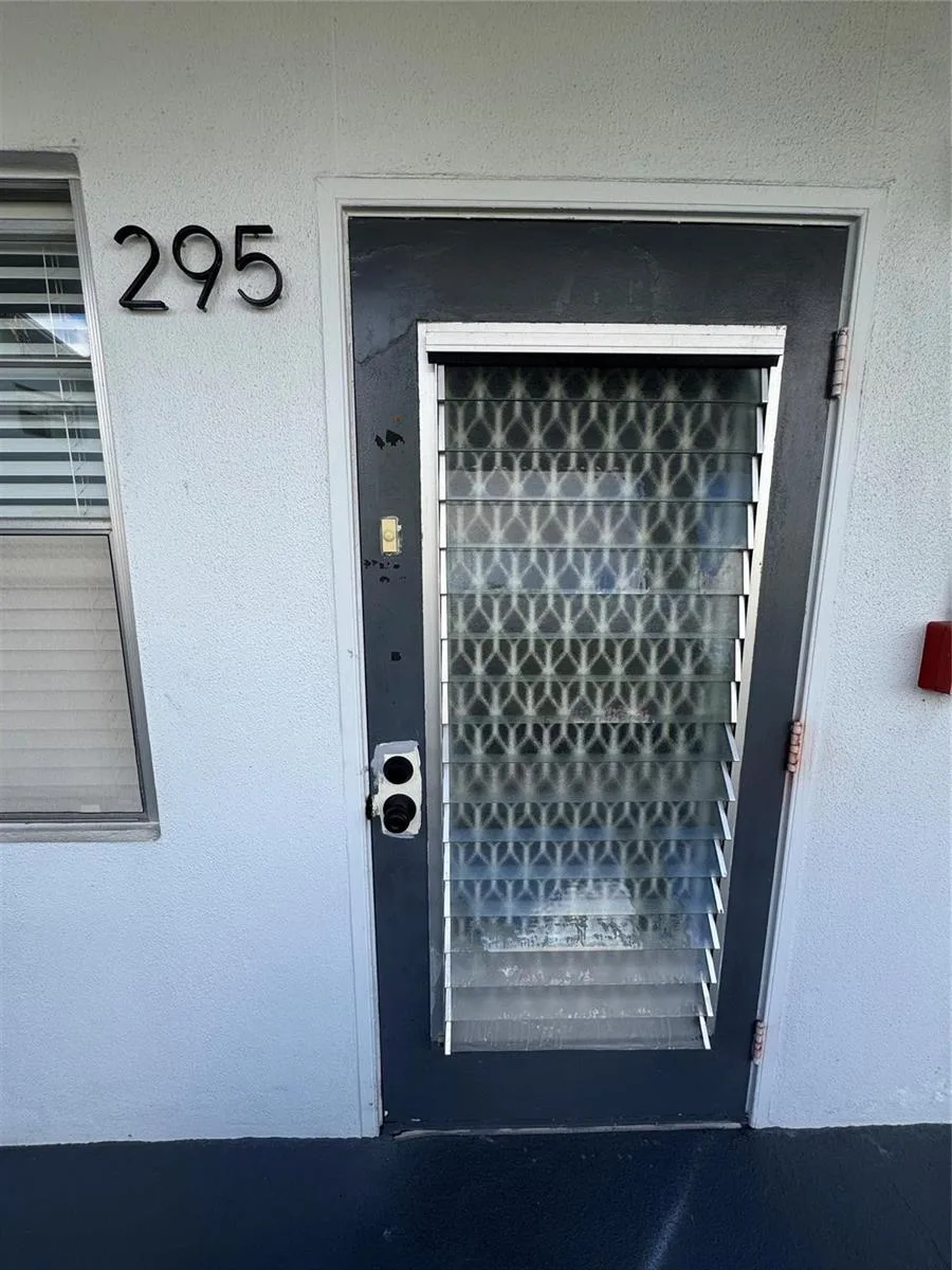 295 Newport T # 295, Deerfield Beach, FL 33442 photo 3