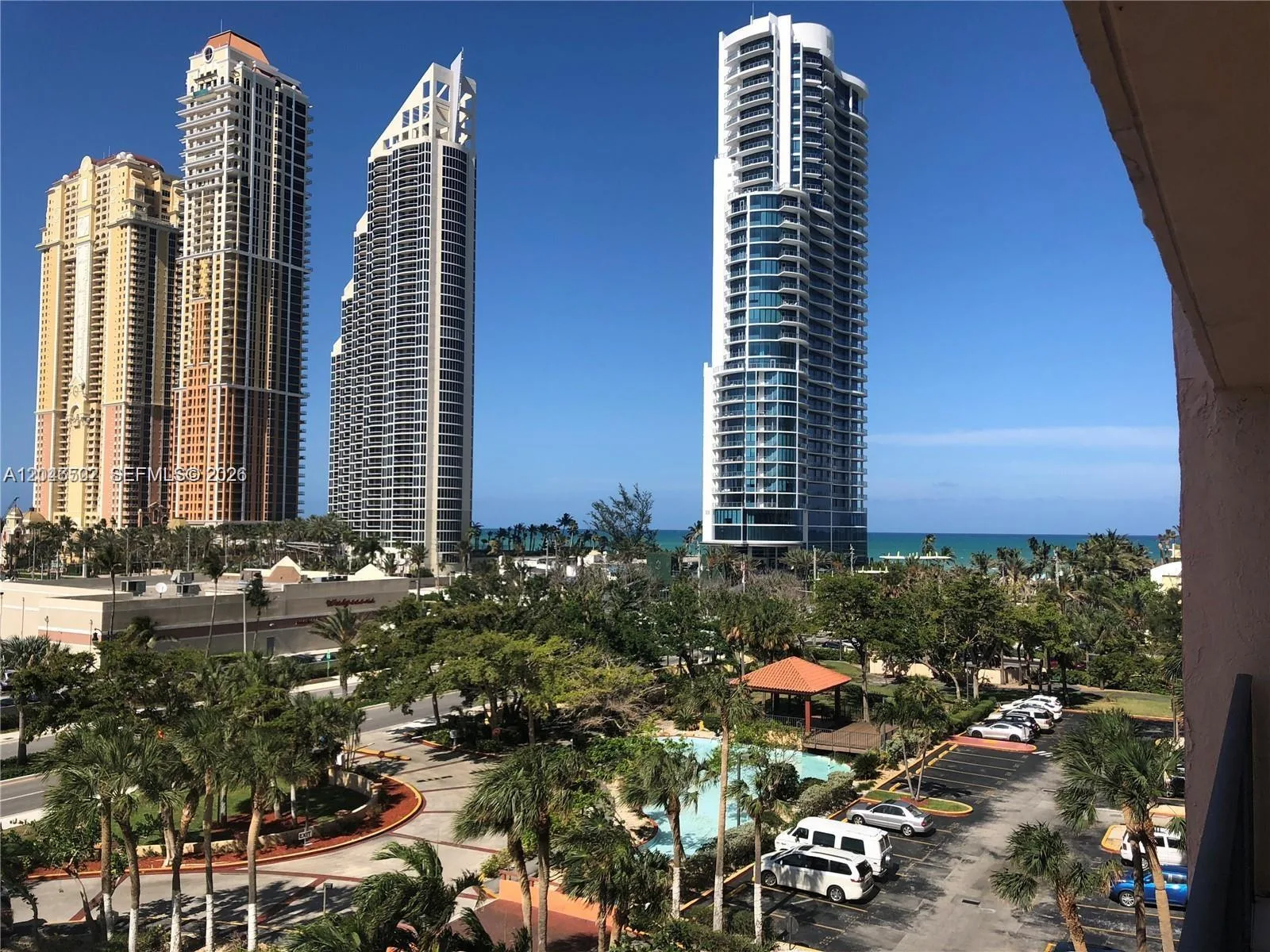 210 174th St # 614, Sunny Isles Beach, FL 33160