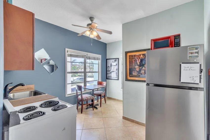 324 Indiana Street # 3, Hollywood, FL 33019 photo 5