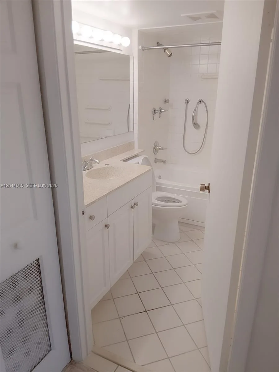 2621 Village Blvd # 102, West Palm Beach, FL 33409 photo 12