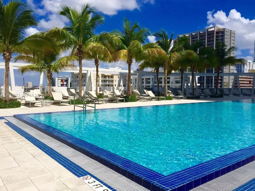 1111 SW 1st Ave # 1823-N, Miami, FL 33130