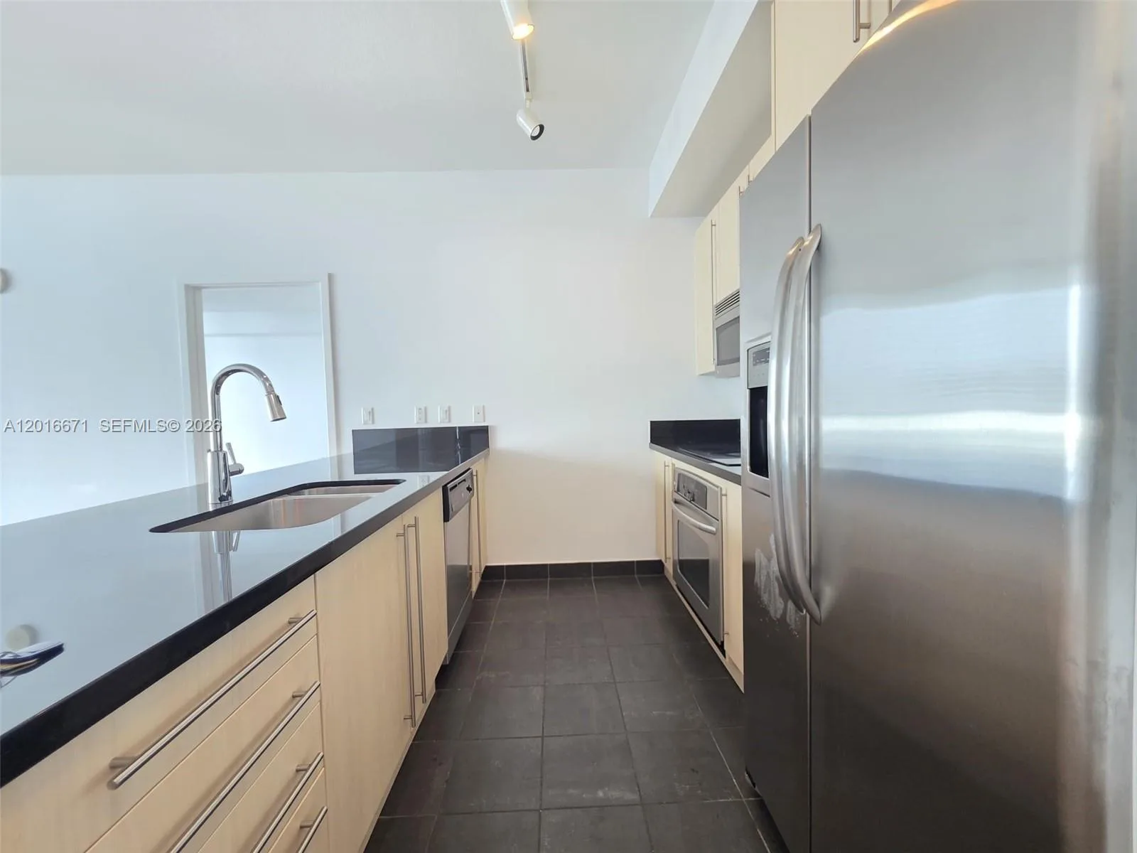 1111 SW 1st Ave # 1823-N, Miami, FL 33130 photo 4