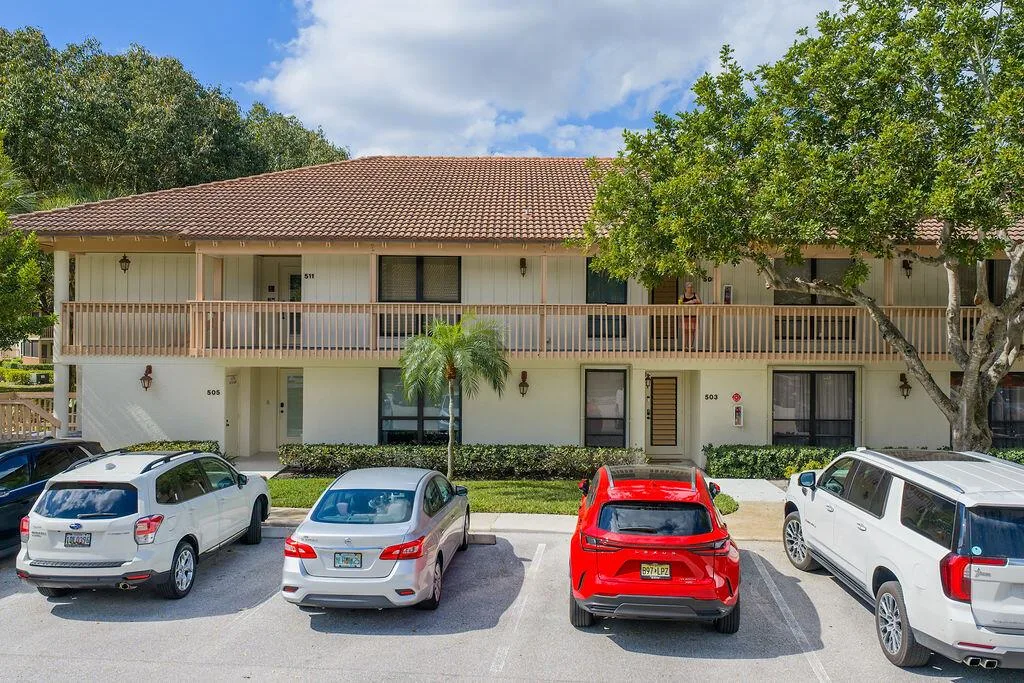 505 Brackenwood Place, Palm Beach Gardens, FL 33418