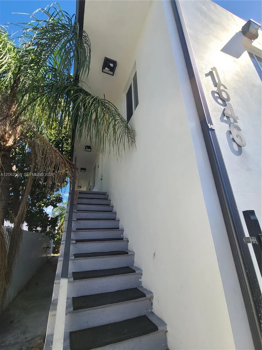 1646 NW 1st Pl # 2, Miami, FL 33136 photo 2