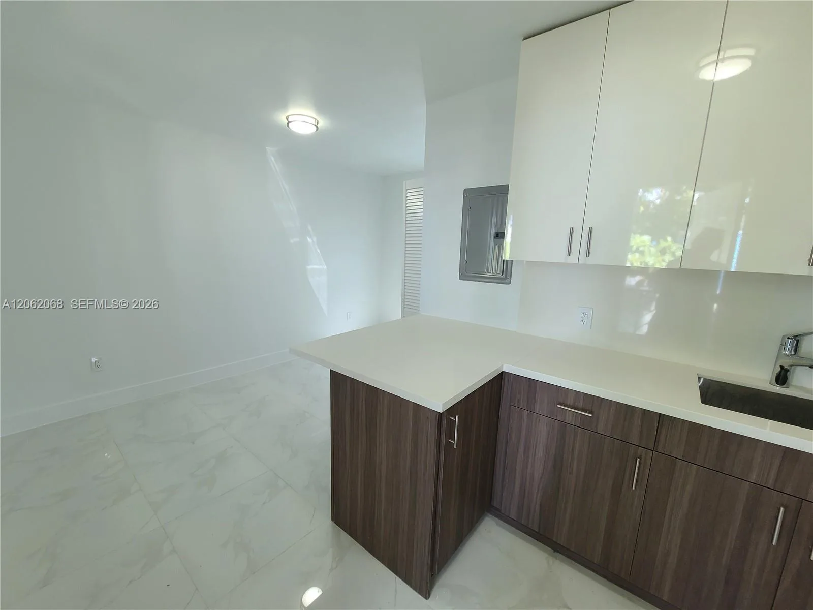 1646 NW 1st Pl # 2, Miami, FL 33136 photo 5