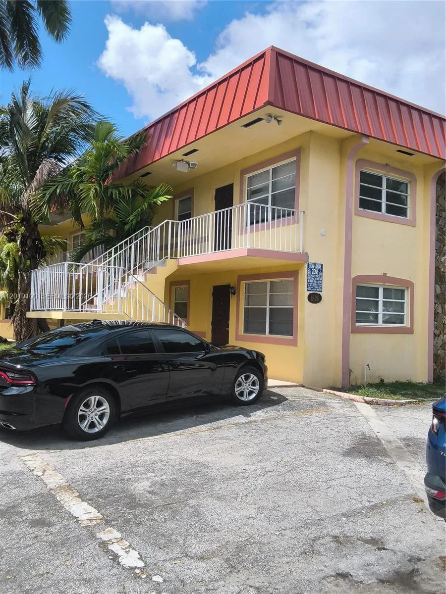 1826 Cleveland St # 6, Hollywood, FL 33020