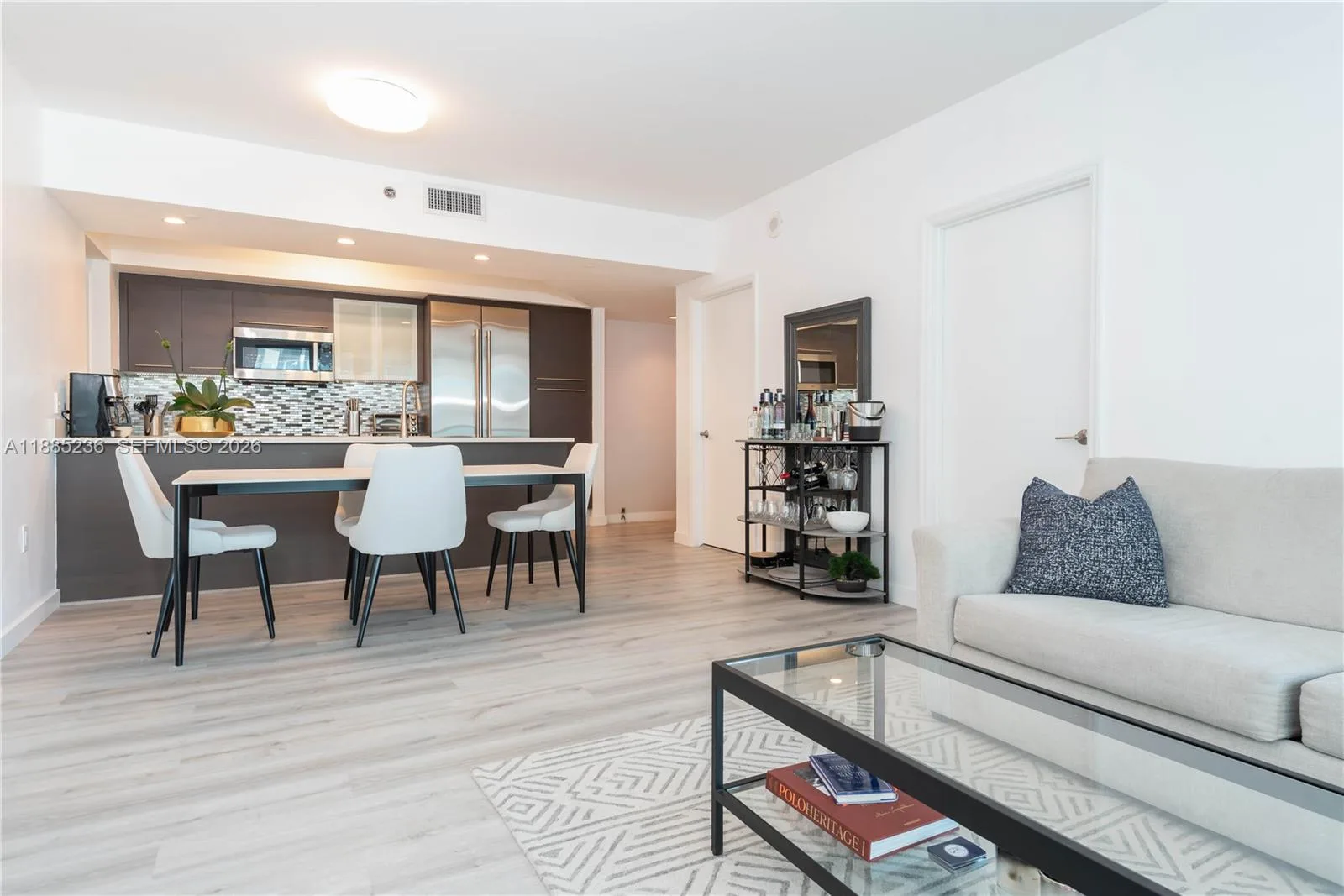 55 SE 6th St # 3403, Miami, FL 33131