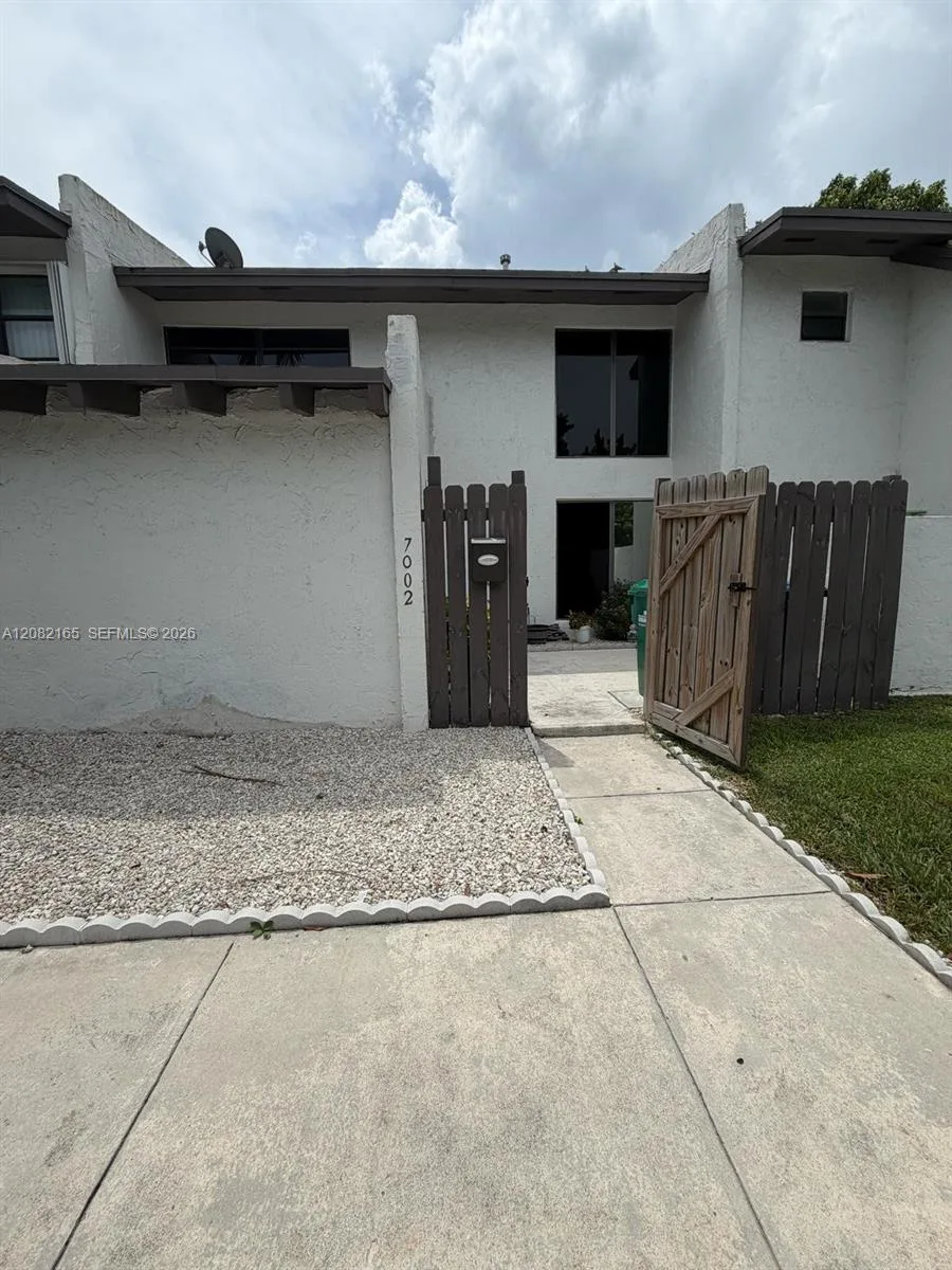 7002 SW 114th Ave # 7002, Miami, FL 33173