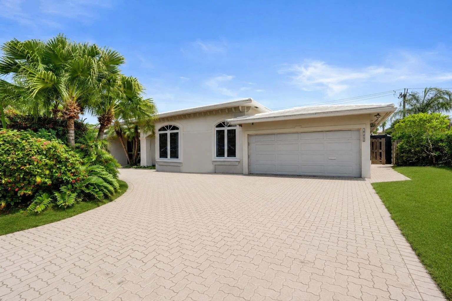2756 NE 35th Street, Fort Lauderdale, FL 33306