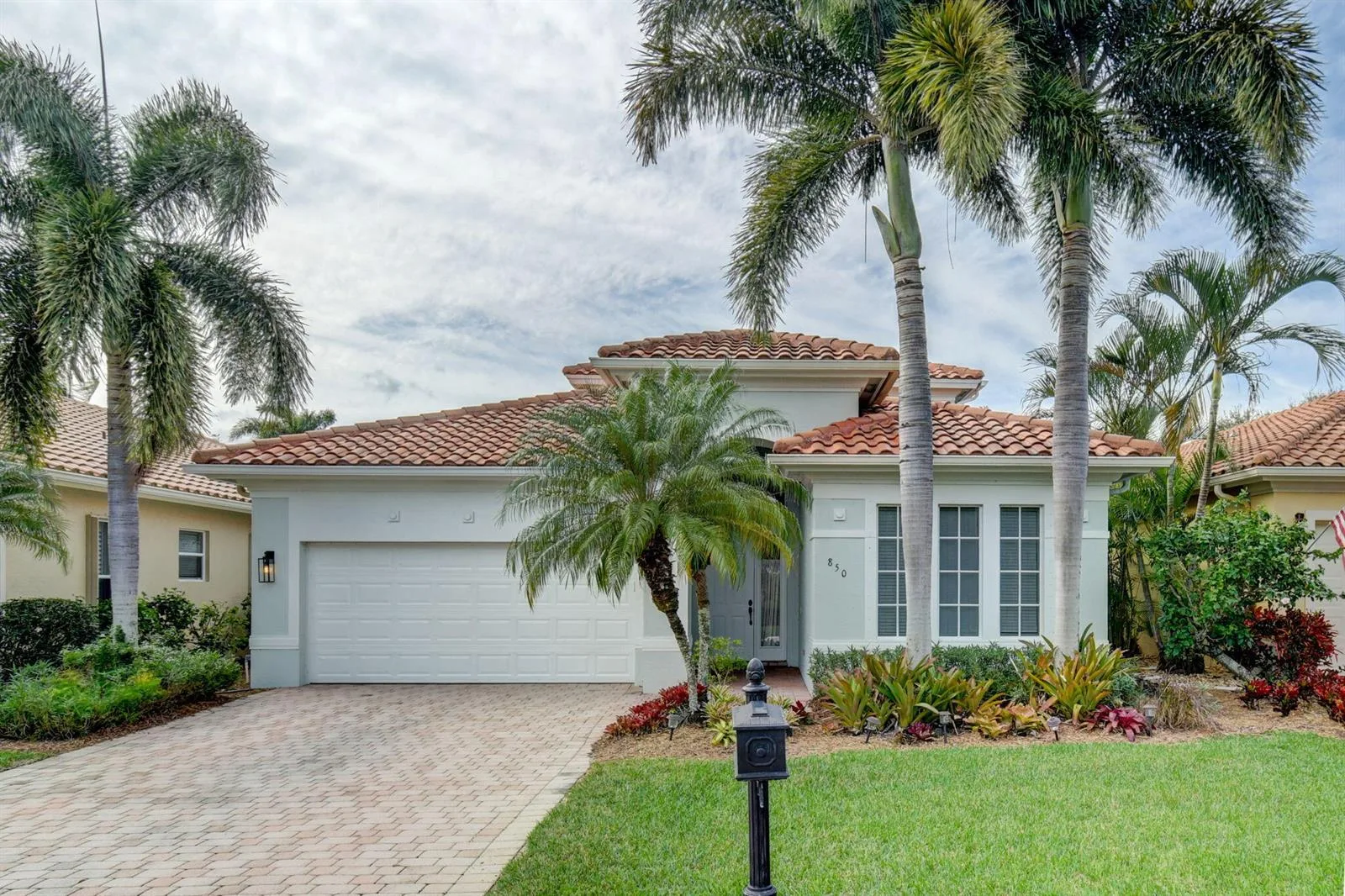 850 SW Palm Cove Drive, Palm City, FL 34990