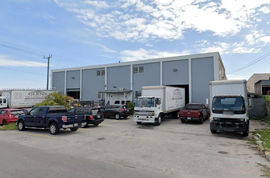 8000 NW 56th St, Doral, FL 33166