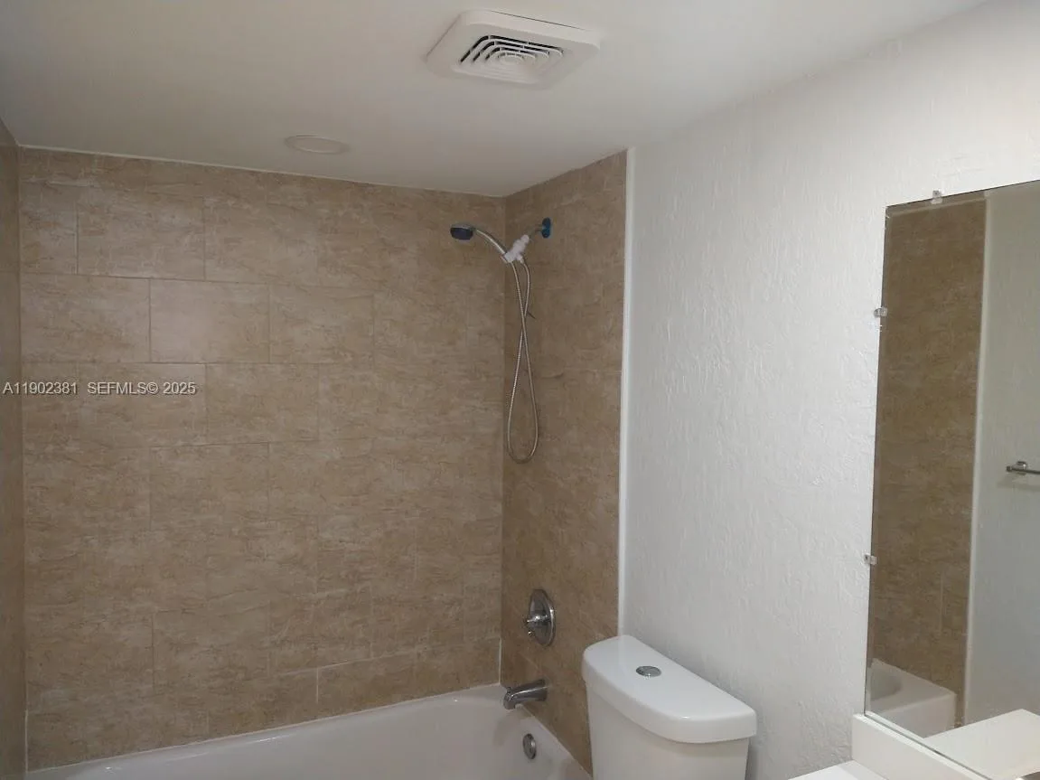 700 NW 214th St # 403, Miami Gardens, FL 33169 photo 7