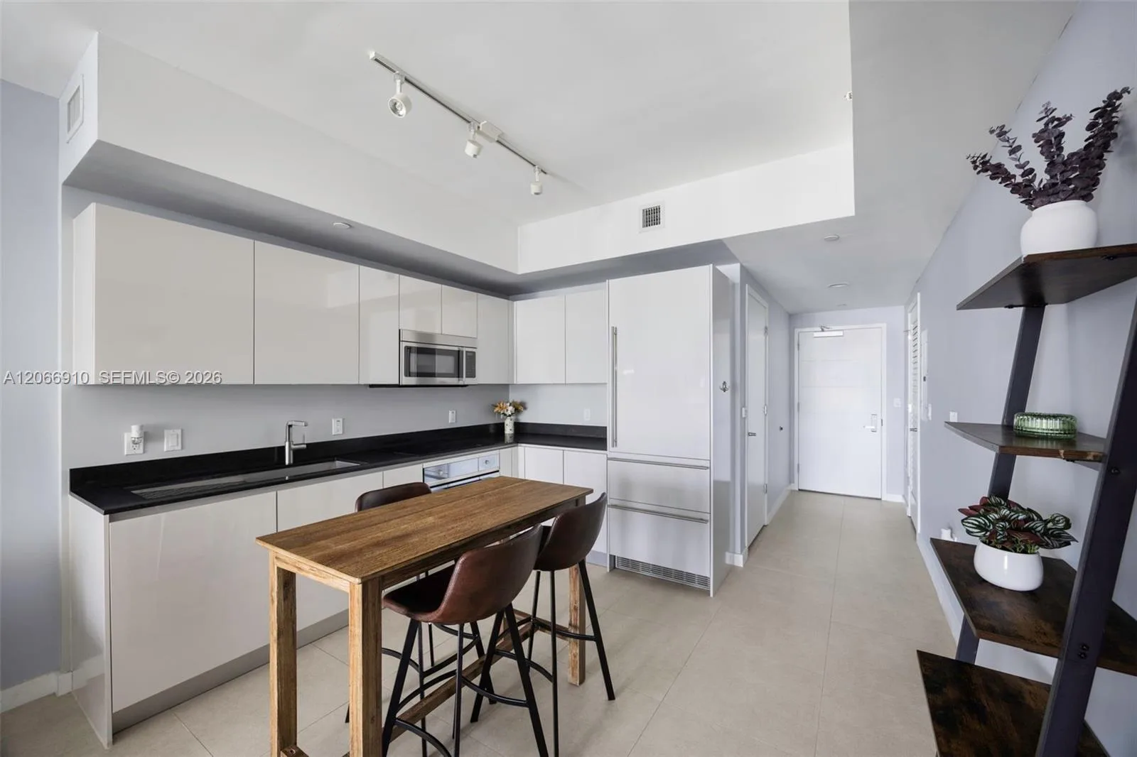 1010 Brickell Ave # 3610, Miami, FL 33131 photo 3