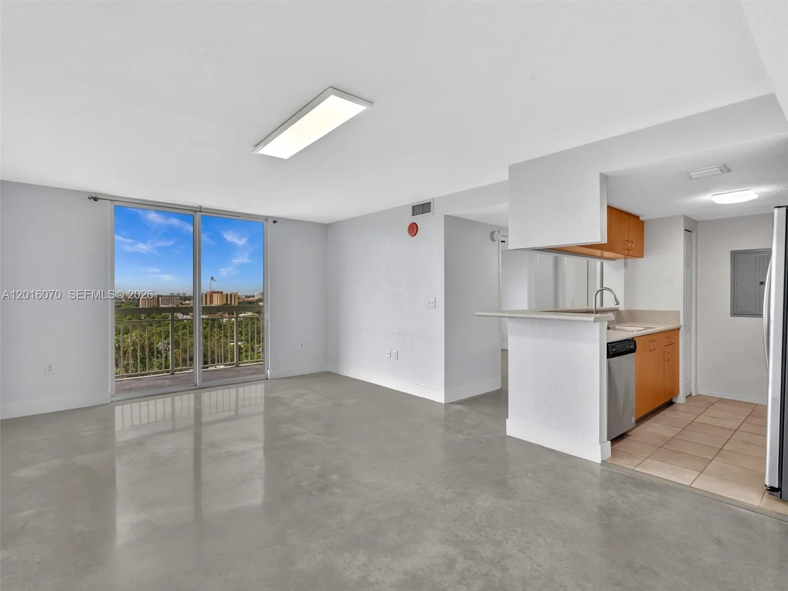 816 NW 11th St # 1208, Miami, FL 33136 photo 7