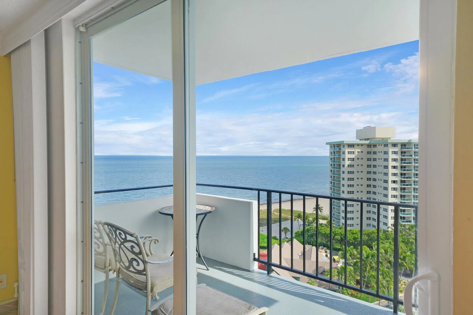2000 S OCEAN Boulevard # 14L, Lauderdale By The Sea, FL 33062