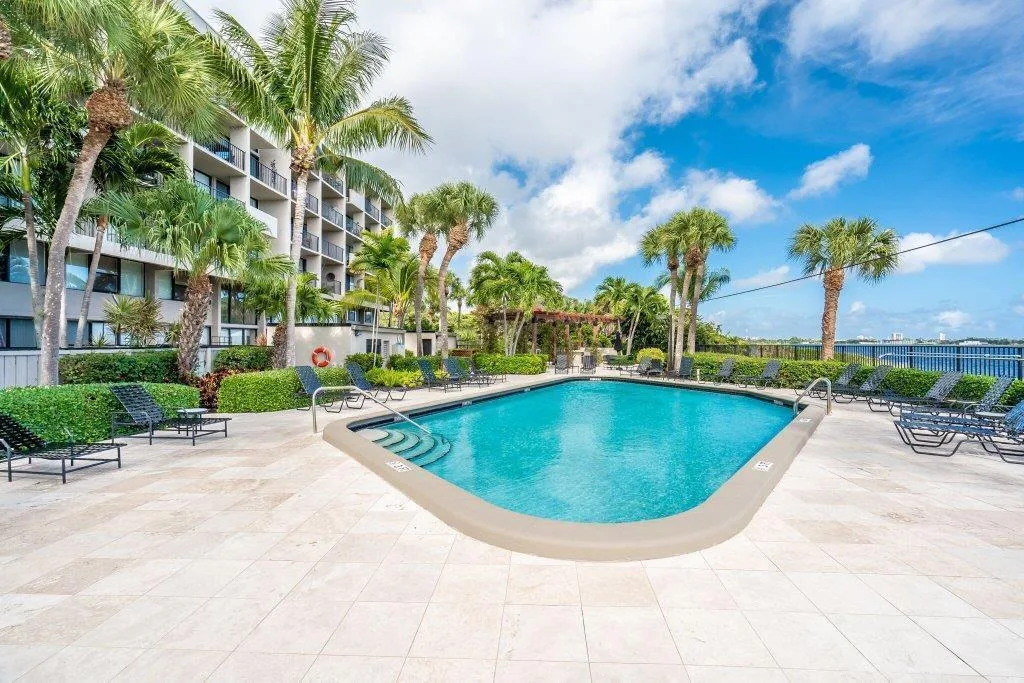 1830 Embassy Drive # 411, West Palm Beach, FL 33401 photo 11