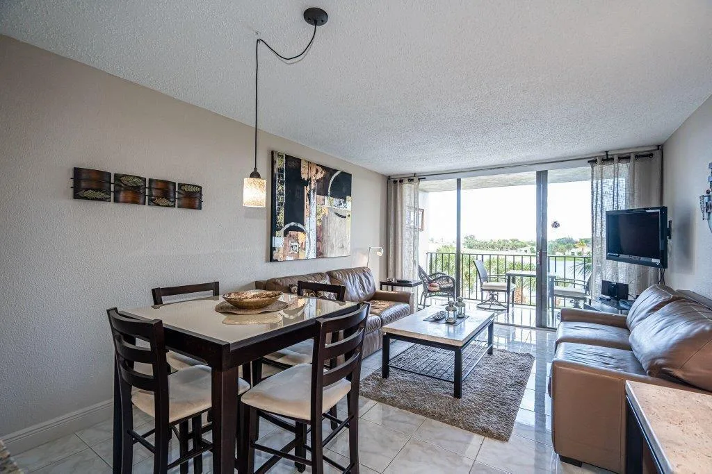 1830 Embassy Drive # 411, West Palm Beach, FL 33401 photo 6