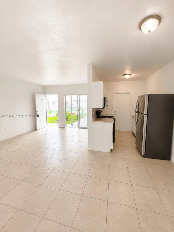 1951 NE 167th St # 5, North Miami Beach, FL 33162