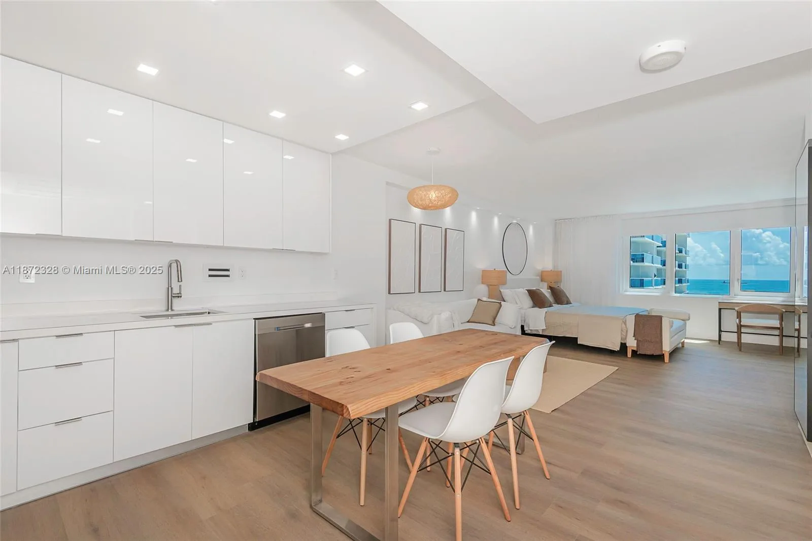 2301 Collins Ave # 1442, Miami Beach, FL 33139