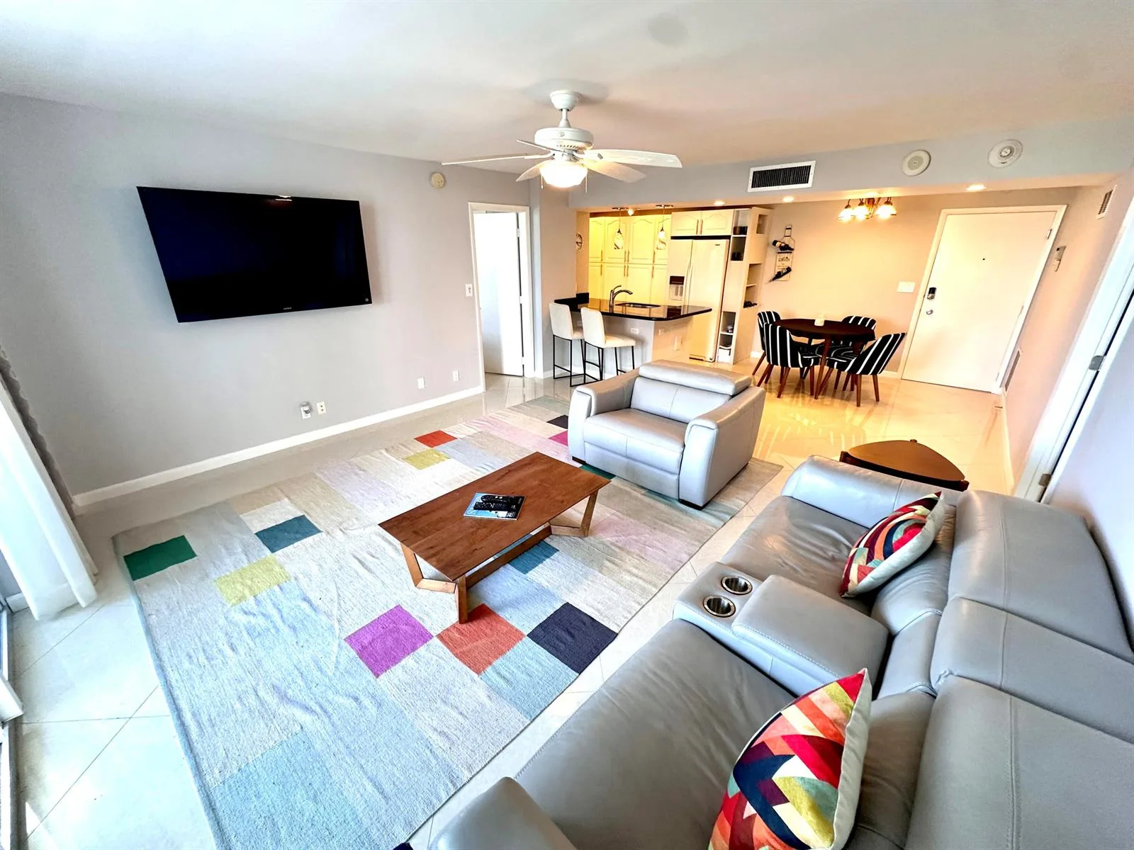 1 Las Olas Circle # 313, Fort Lauderdale, FL 33316 photo 2