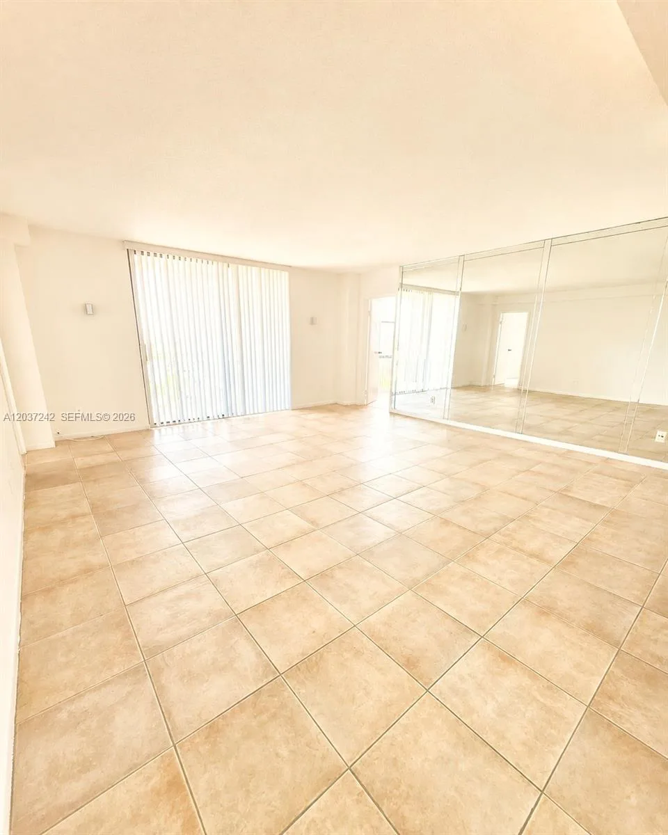 13499 Biscayne Blvd # 706, North Miami, FL 33181