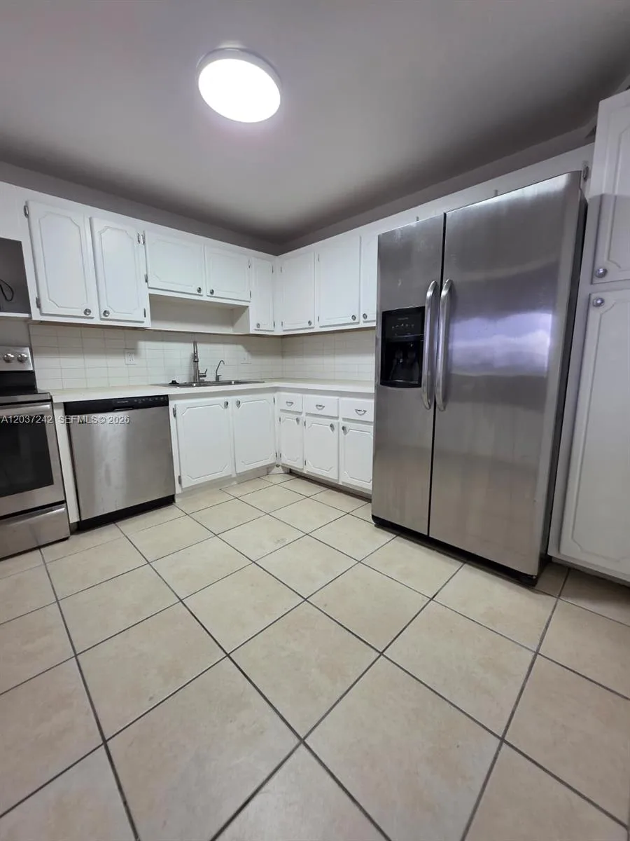 13499 Biscayne Blvd # 706, North Miami, FL 33181 photo 4