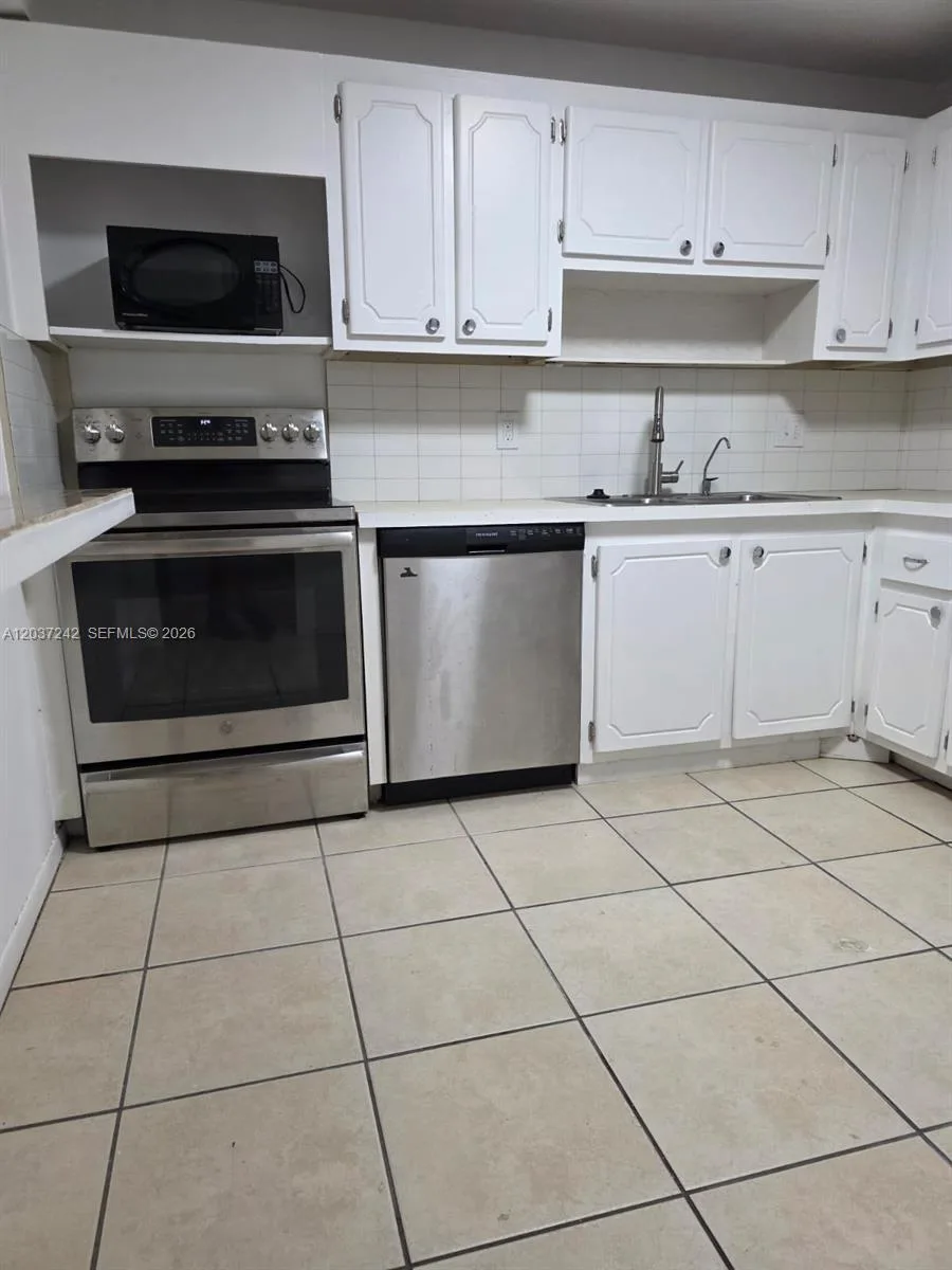 13499 Biscayne Blvd # 706, North Miami, FL 33181 photo 5