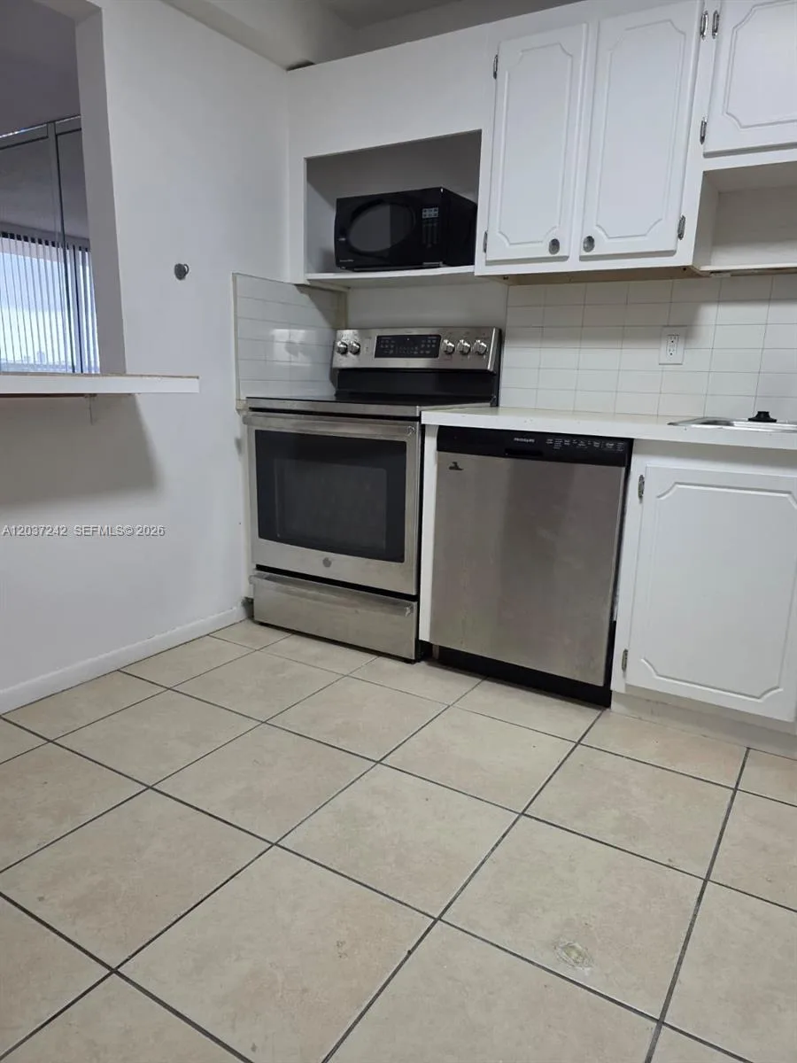 13499 Biscayne Blvd # 706, North Miami, FL 33181 photo 7