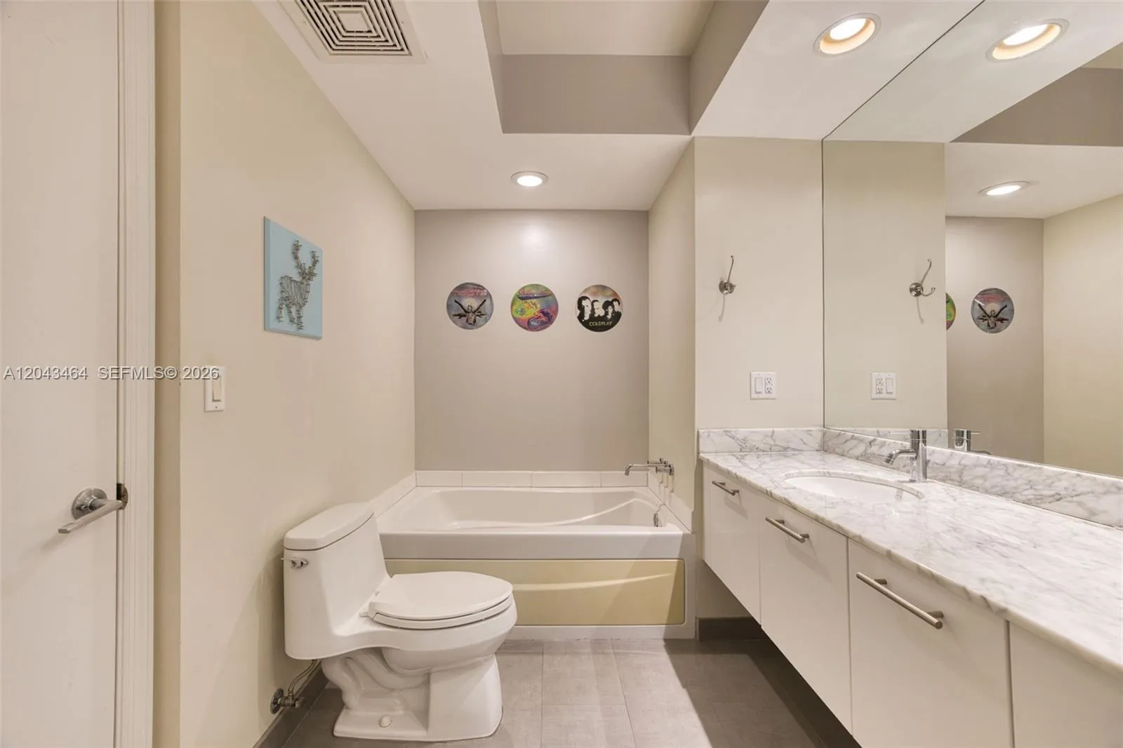 500 Brickell Ave # 1400, Miami, FL 33131 photo 10