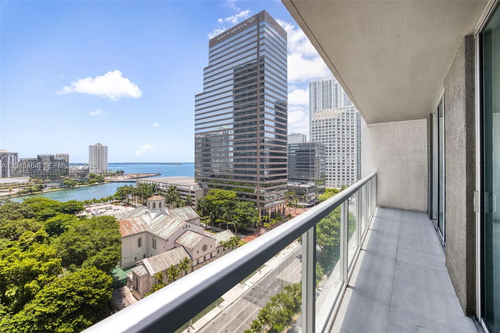 500 Brickell Ave # 1400, Miami, FL 33131 photo 11