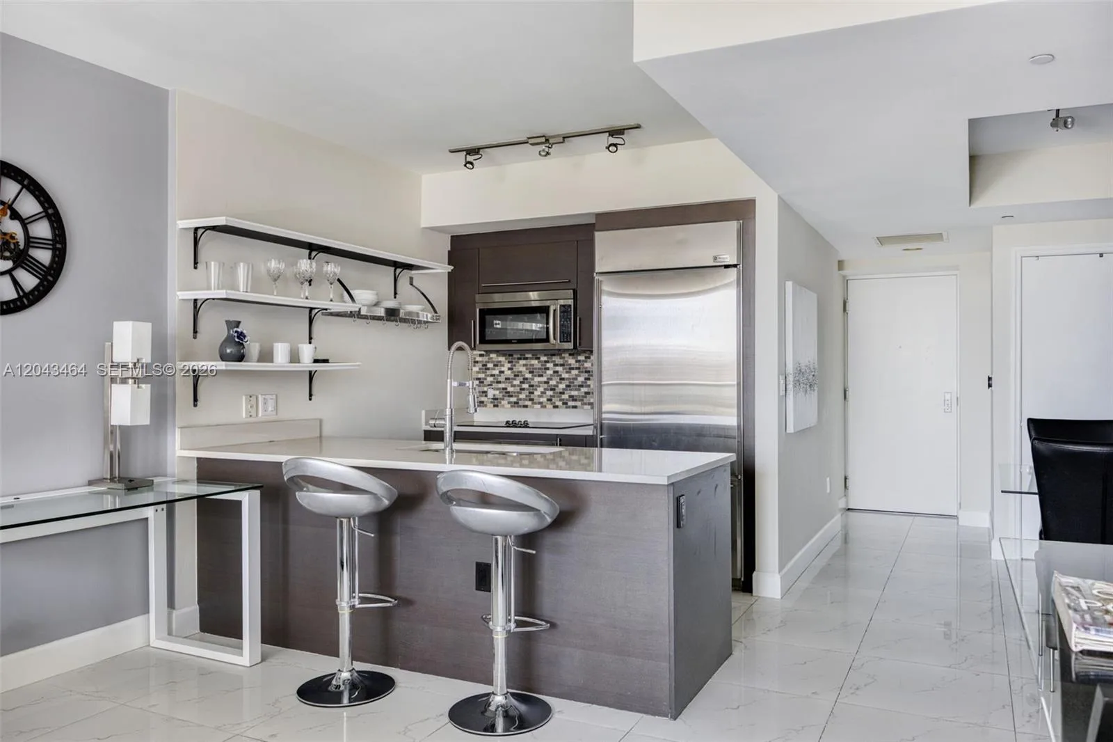 500 Brickell Ave # 1400, Miami, FL 33131 photo 3