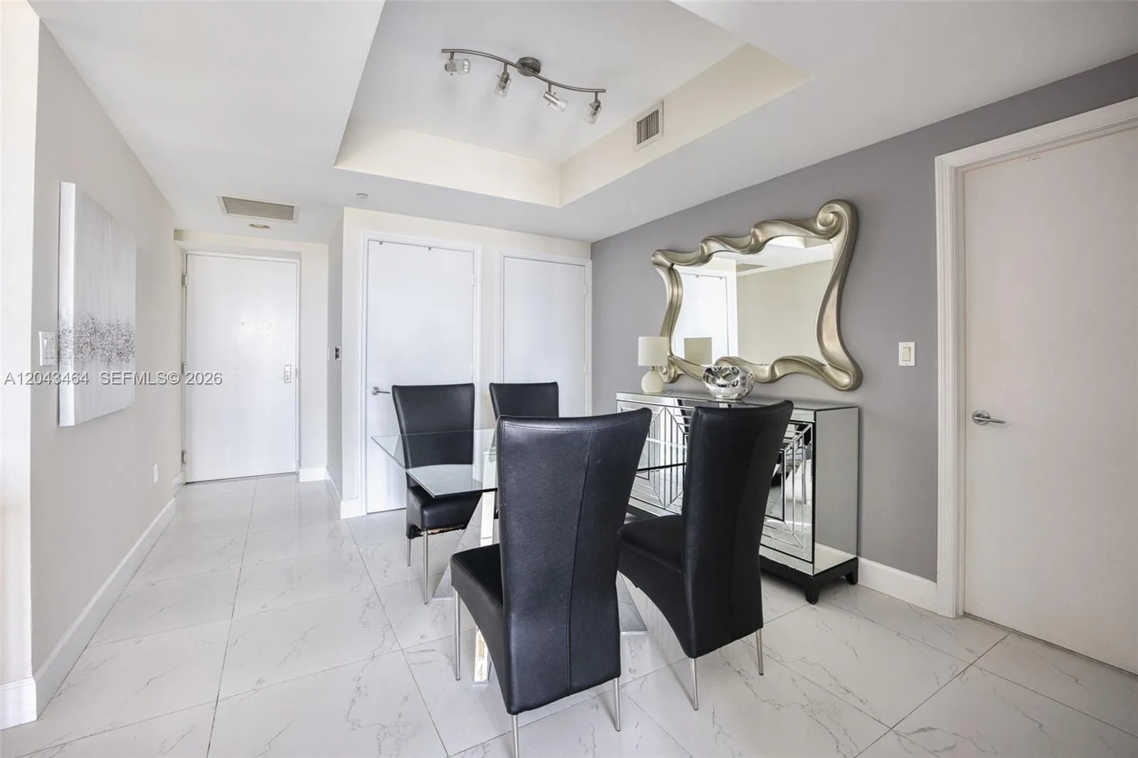 500 Brickell Ave # 1400, Miami, FL 33131 photo 6