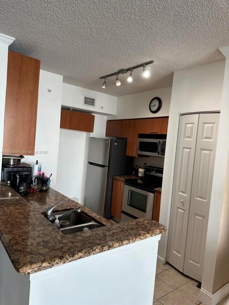 17100 N Bay Rd # 1904, Sunny Isles Beach, FL 33160 photo 12