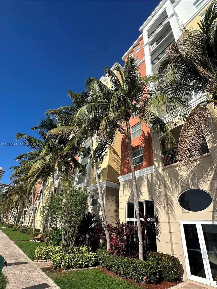 17100 N Bay Rd # 1904, Sunny Isles Beach, FL 33160 photo 3