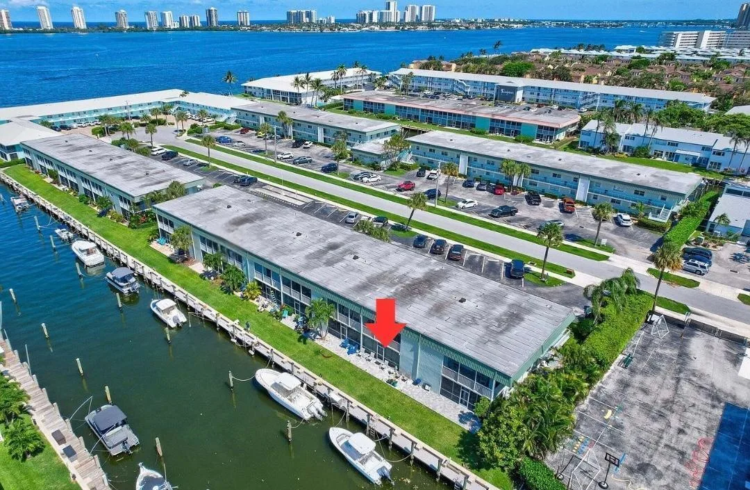 121 Wettaw Lane # 116, North Palm Beach, FL 33408