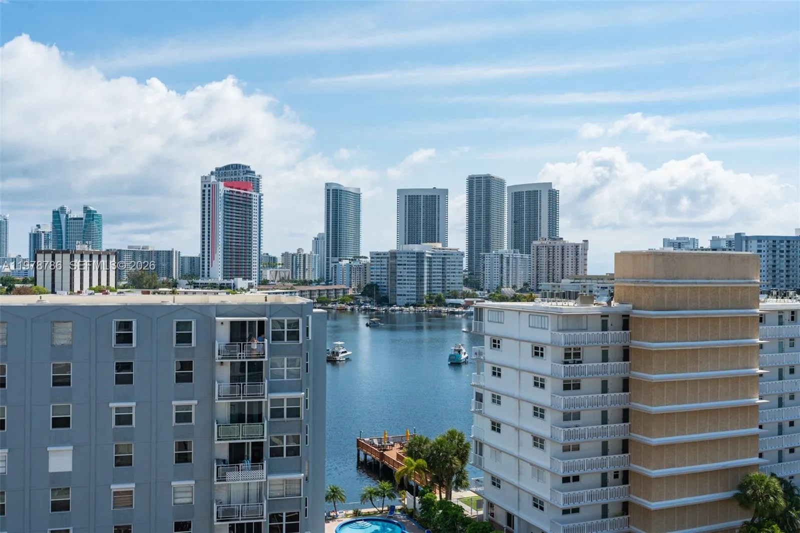 427 Golden Isles Dr # 9G, Hallandale Beach, FL 33009 — zdjęcie 4