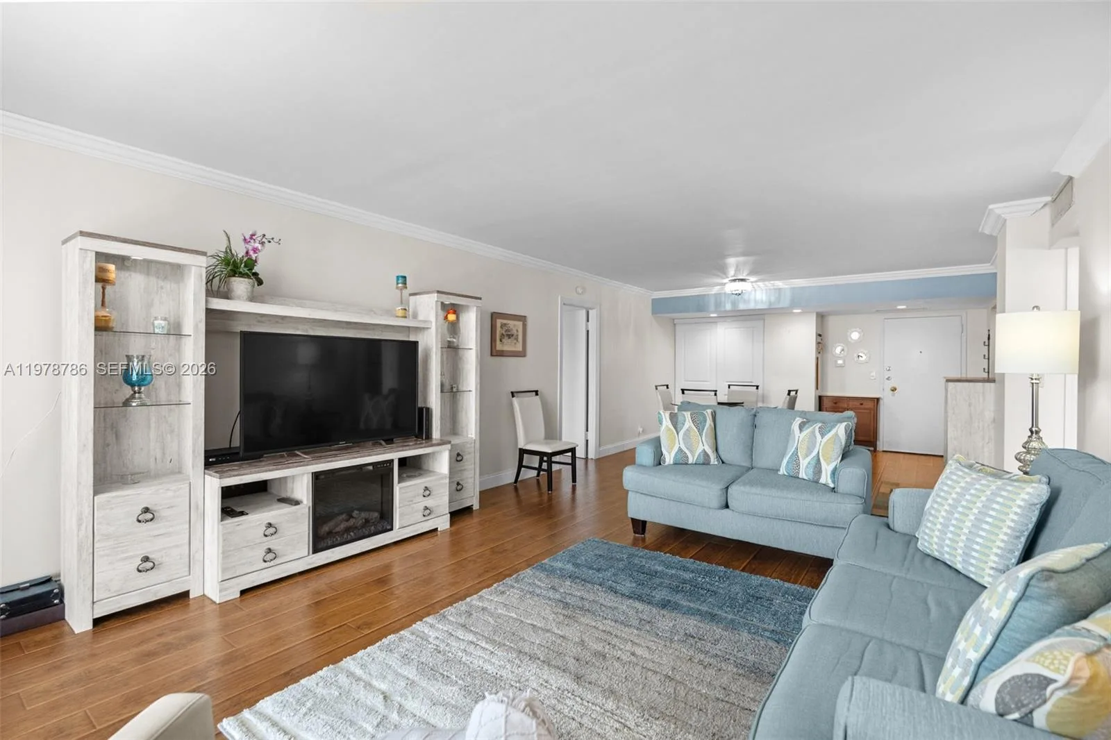 427 Golden Isles Dr # 9G, Hallandale Beach, FL 33009 photo 7