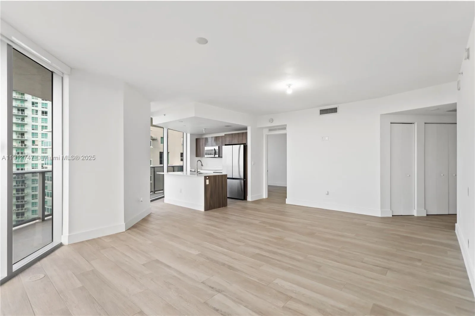 488 NE 18th St # 3401, Miami, FL 33132 photo 6