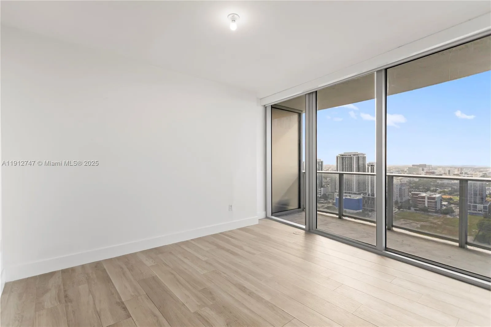 488 NE 18th St # 3401, Miami, FL 33132 photo 8
