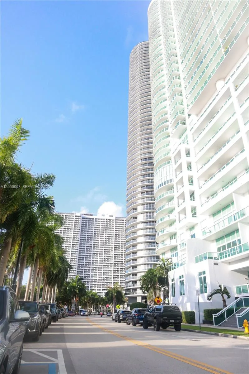 1750 N Bayshore Dr # 3411, Miami, FL 33132 photo 2