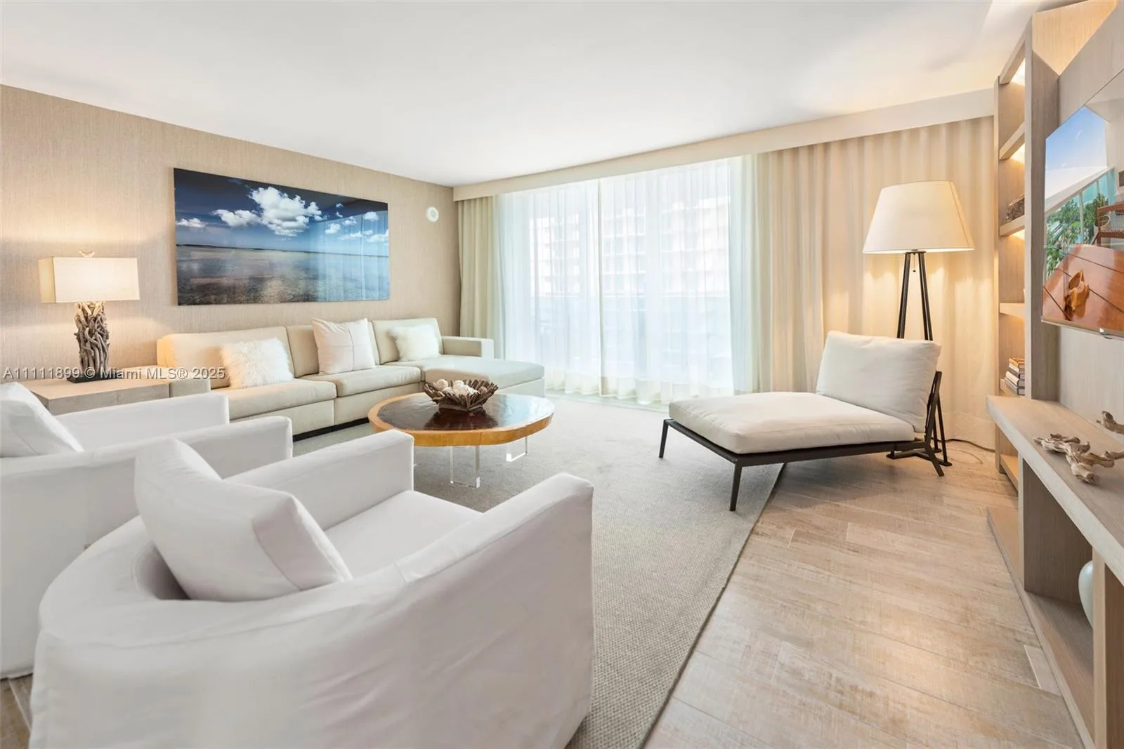102 24th St # 1015, Miami Beach, FL 33139