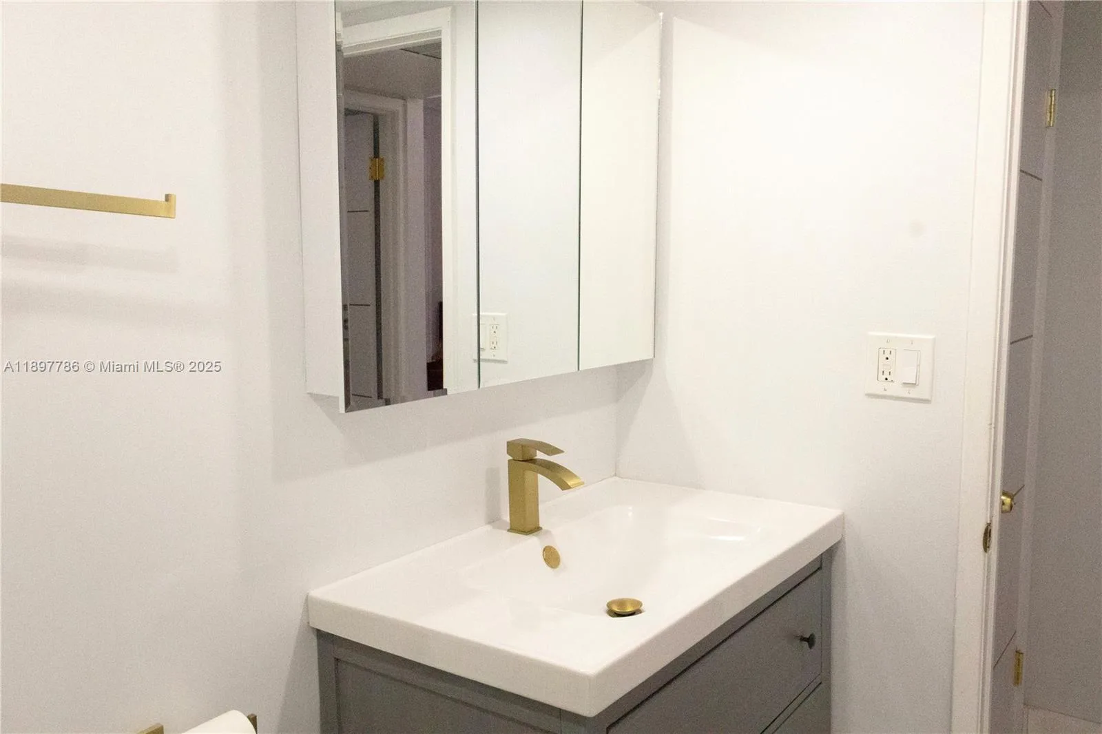5005 Collins Ave # 1523, Miami Beach, FL 33140 photo 5