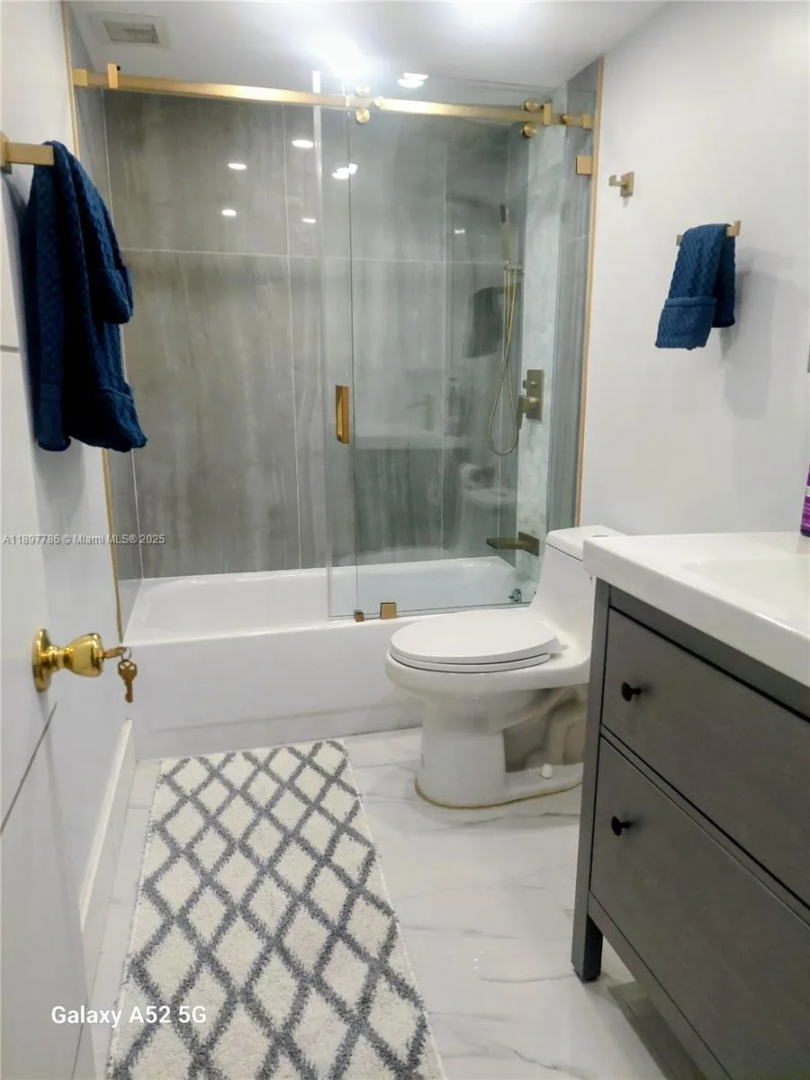5005 Collins Ave # 1523, Miami Beach, FL 33140 photo 6