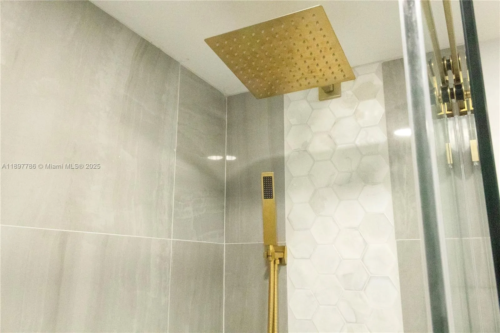 5005 Collins Ave # 1523, Miami Beach, FL 33140 photo 7